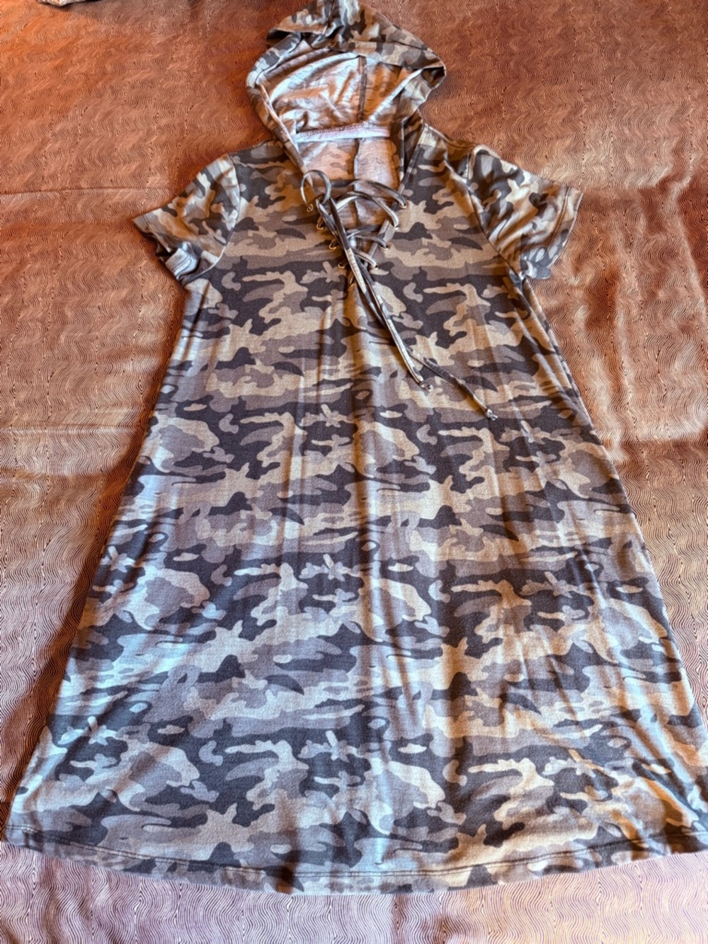 Hem & Thread Neutral Camo Hooded Lace-Up Shift Dress